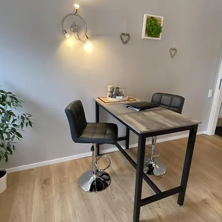 Maison d'hôtes Grosses Doppelzimmer Mit Eigenem Bad Und Kuehlschrank, Frisch Saniert Friedrichskoog