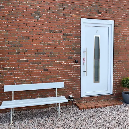 Grosses Doppelzimmer Mit Eigenem Bad Und Kuehlschrank, Frisch Saniert Maison d'hôtes Friedrichskoog